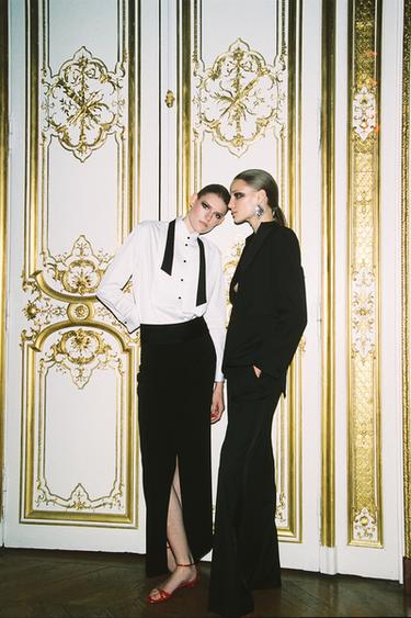 تنورة طويلة مع حزام قماش ZW COLLECTION إصدار محدود - أسود الخاص بـ Zara