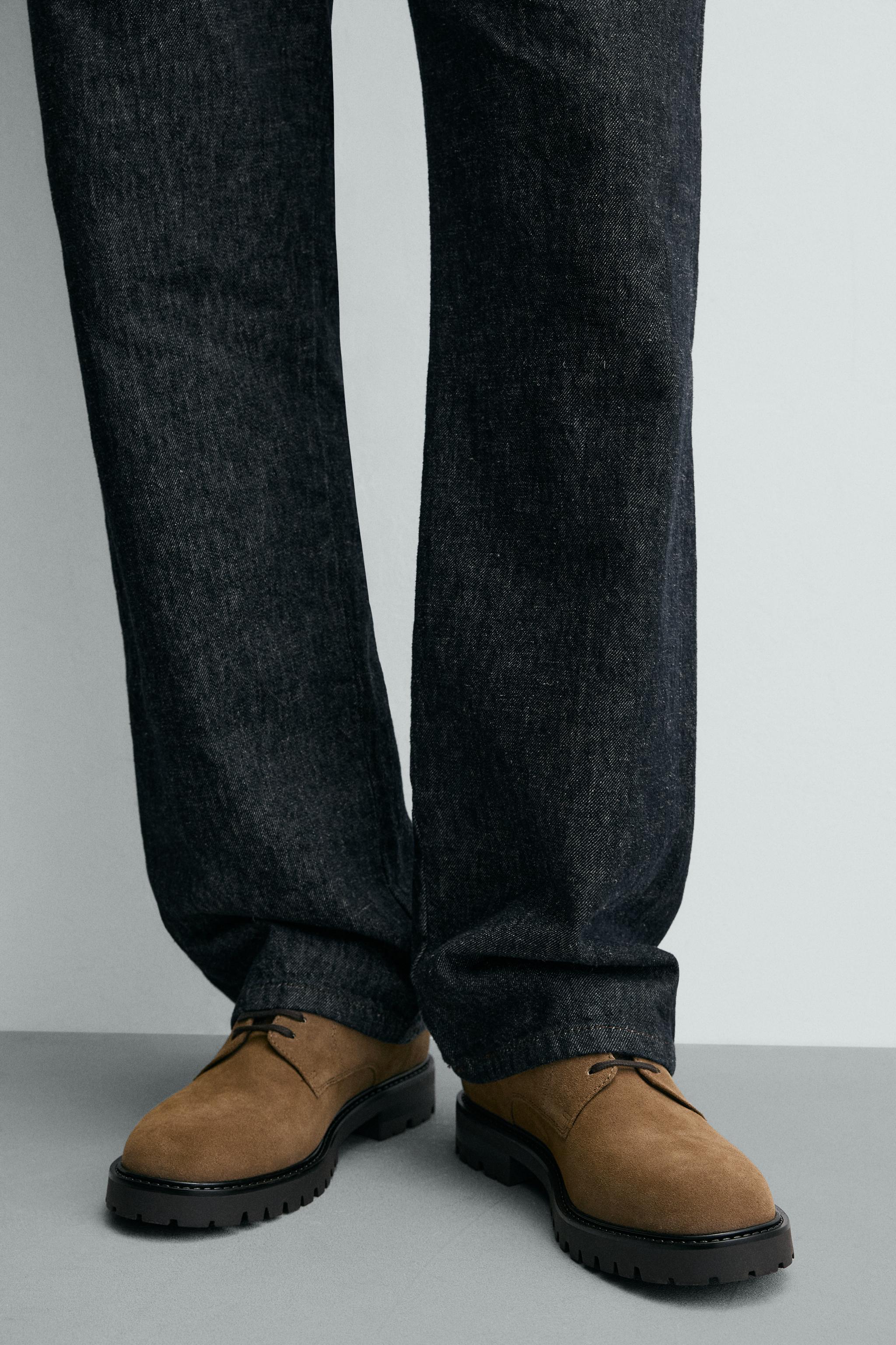 CHAUSSURES EN CUIR