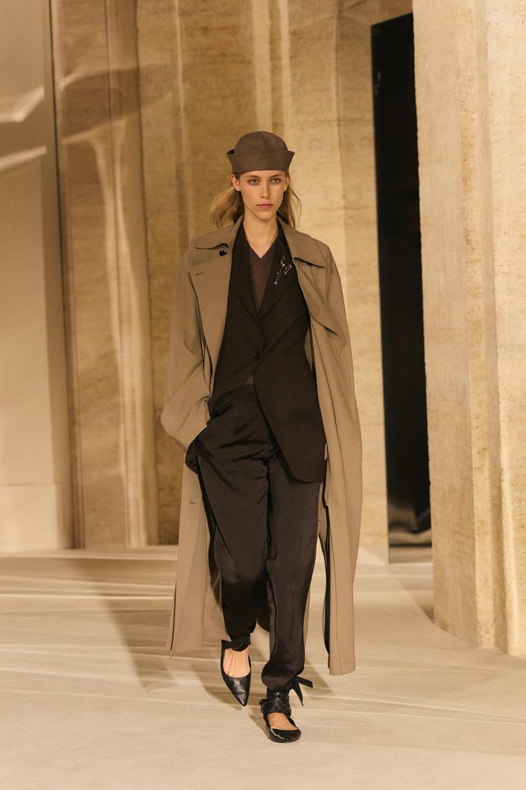 Long fluid wool trench coat - LIMITED EDITION — Sand