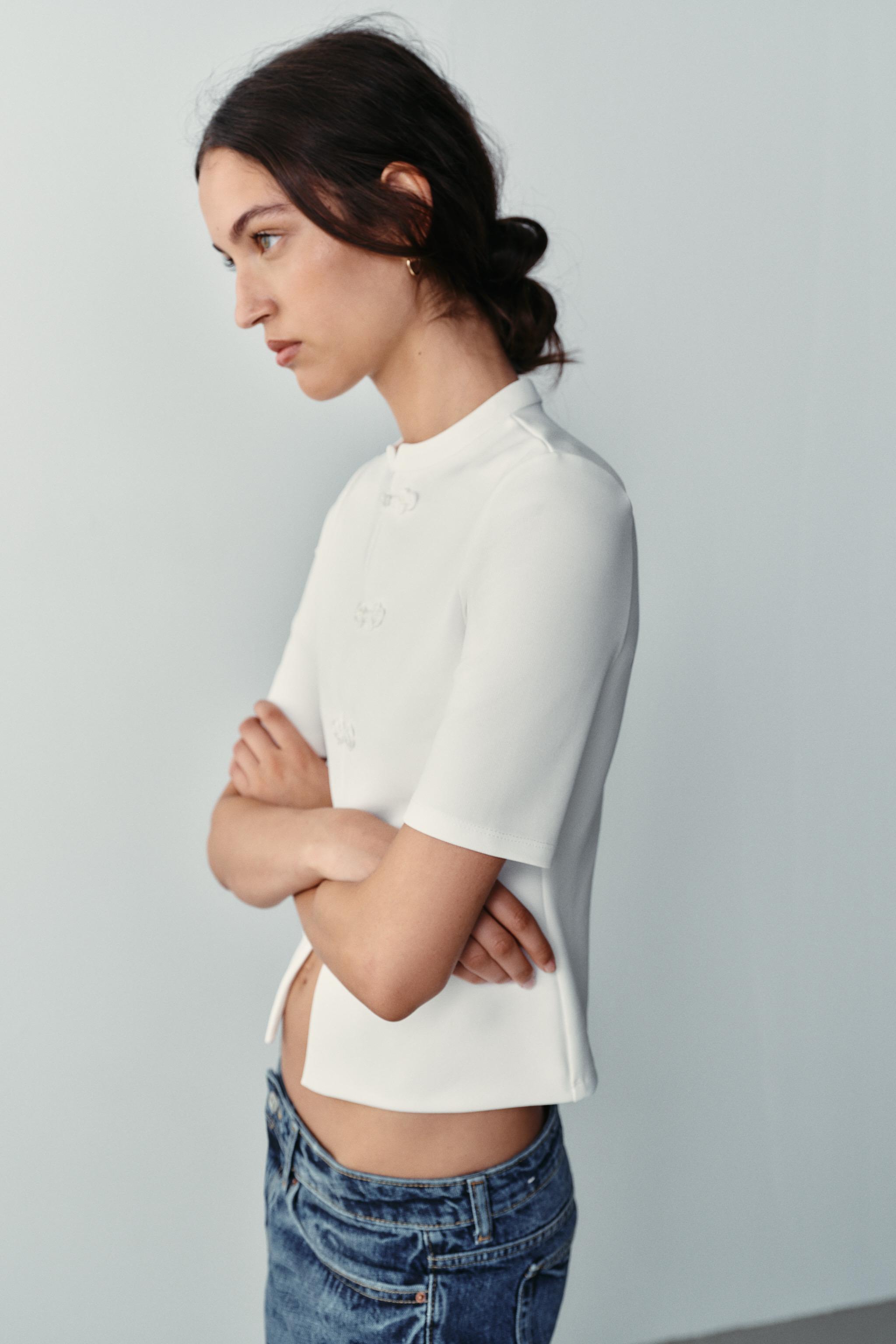 Zara KISA KOLLU SÜSLÜ DÜĞMELİ TOP görsel 6