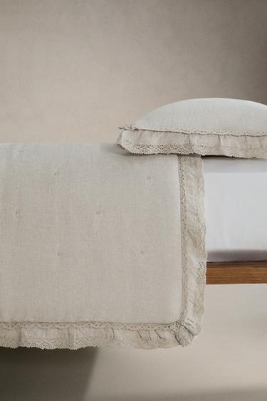 LINEN QUILT WITH LACE TRIM - Light beige by Zara - Image 2