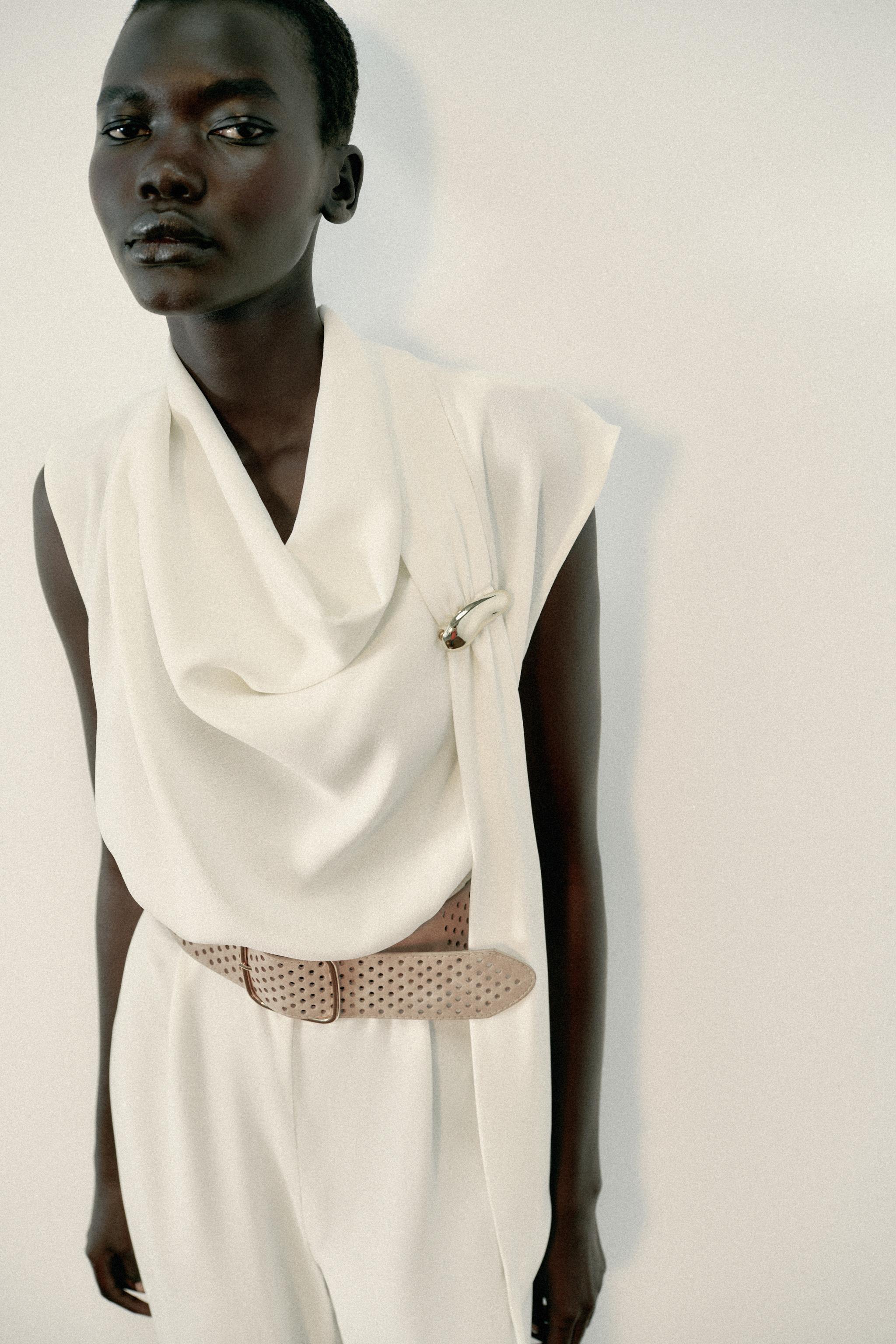 GOLD-TONE HARDWARE BELTED JUMPSUIT