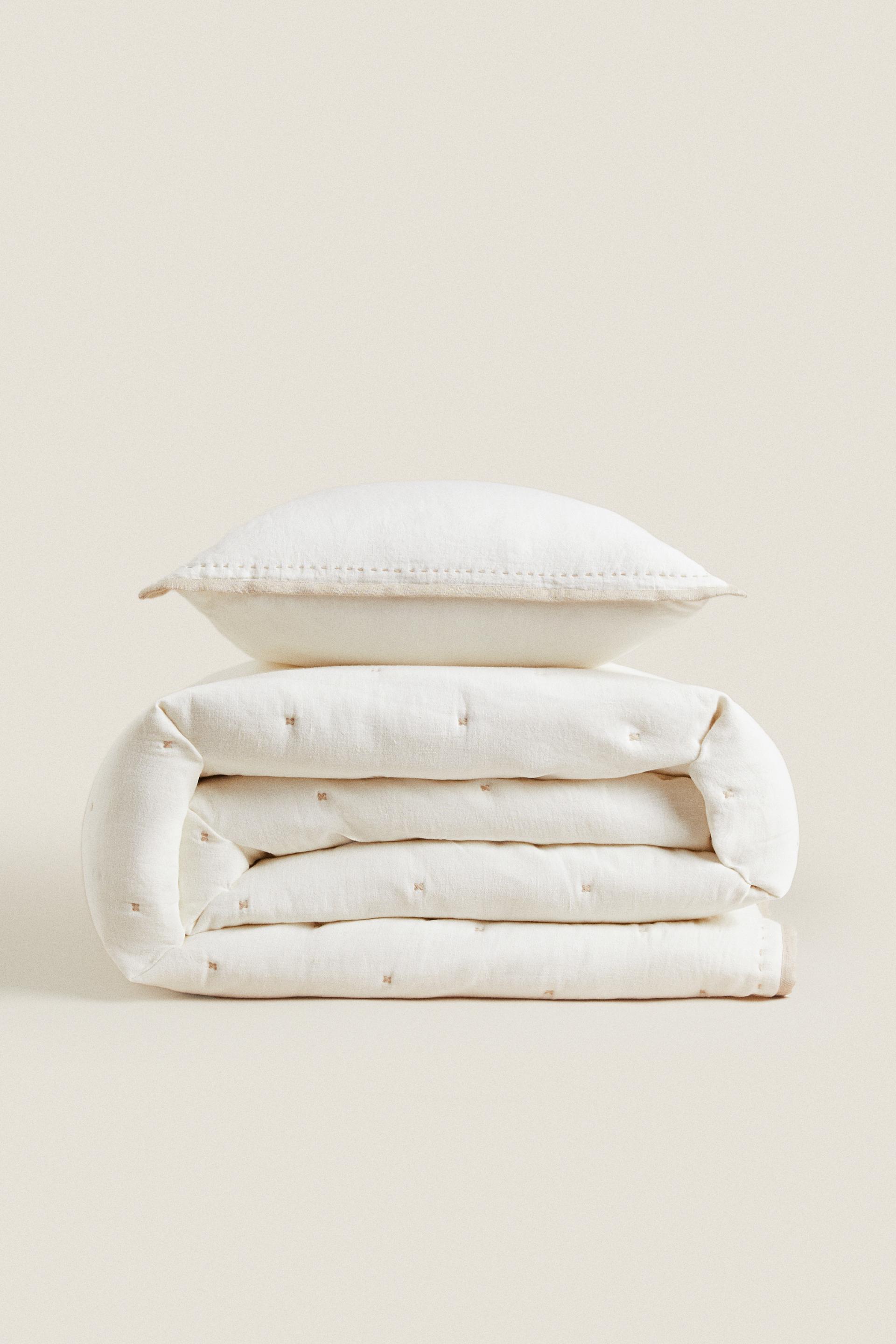 QUILT WITH CONTRAST BORDER - Oyster-white | ZARA United Kingdom