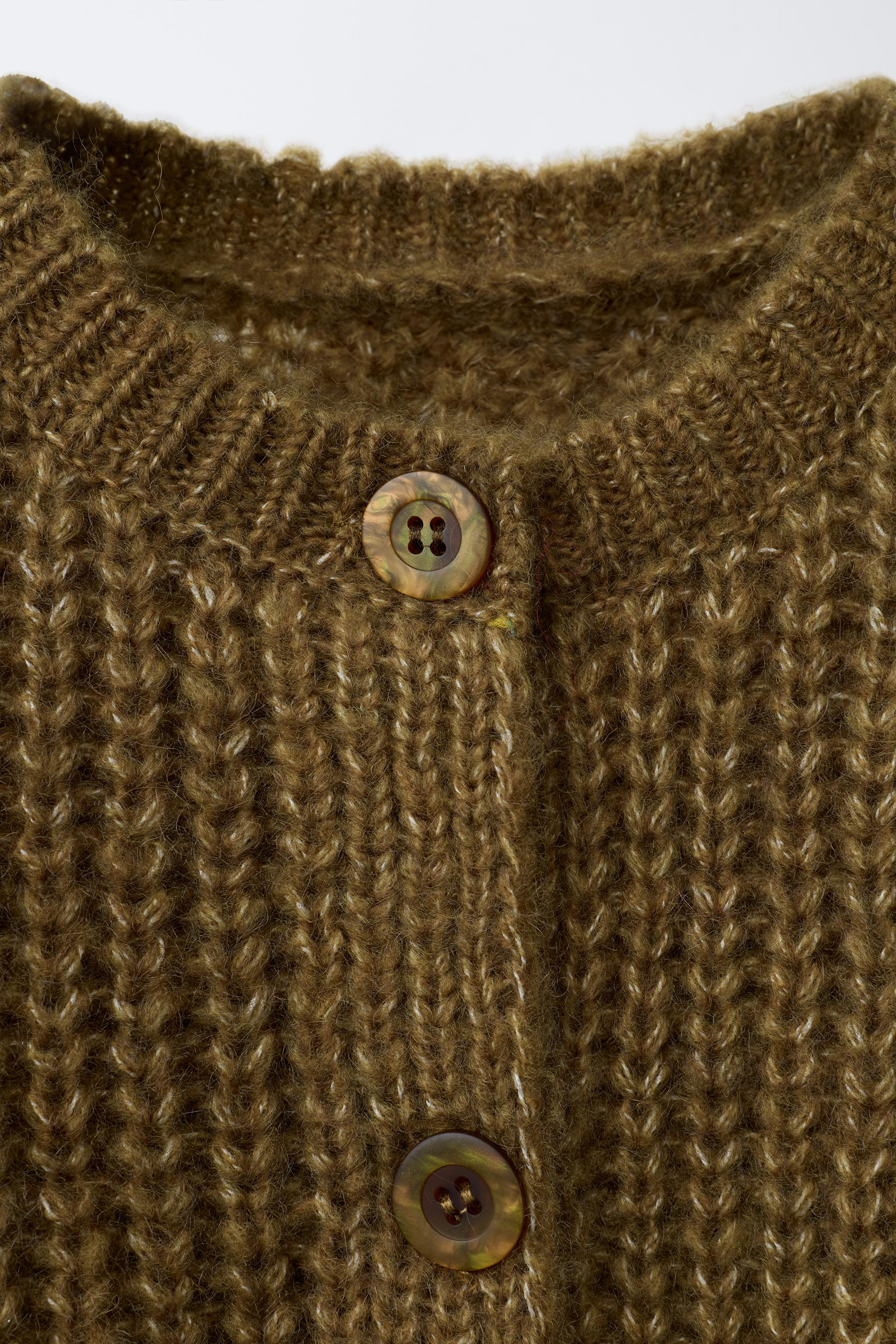 【OLIVE】Damaged knit cardigan THICK KNIT CARDIGAN - Dark olive | ZARA New Zealand