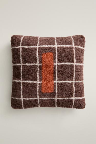 CHILDREN'S FAUX SHEARLING CUSHION WITH I - Brown by Zara