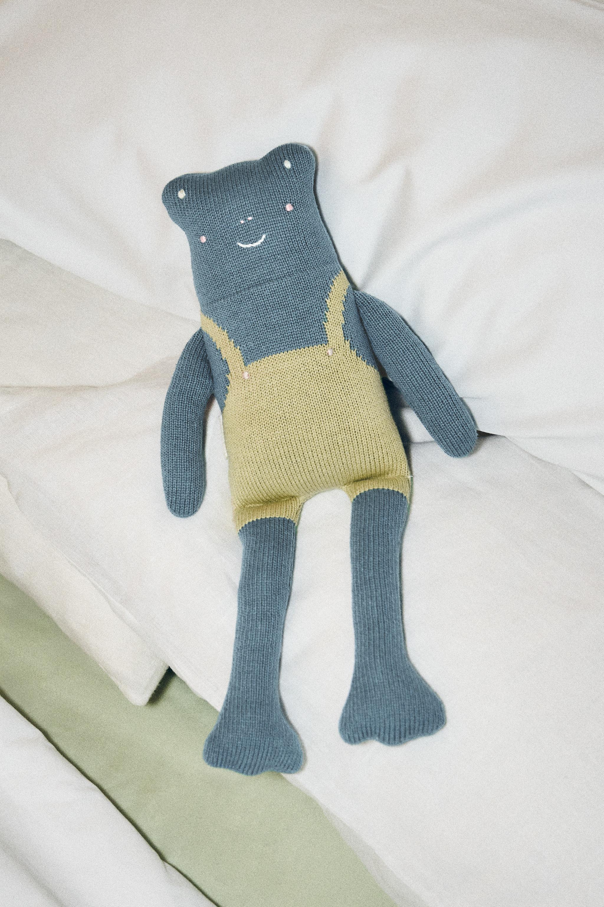 CHILDREN'S FROG SOFT TOY — Light green