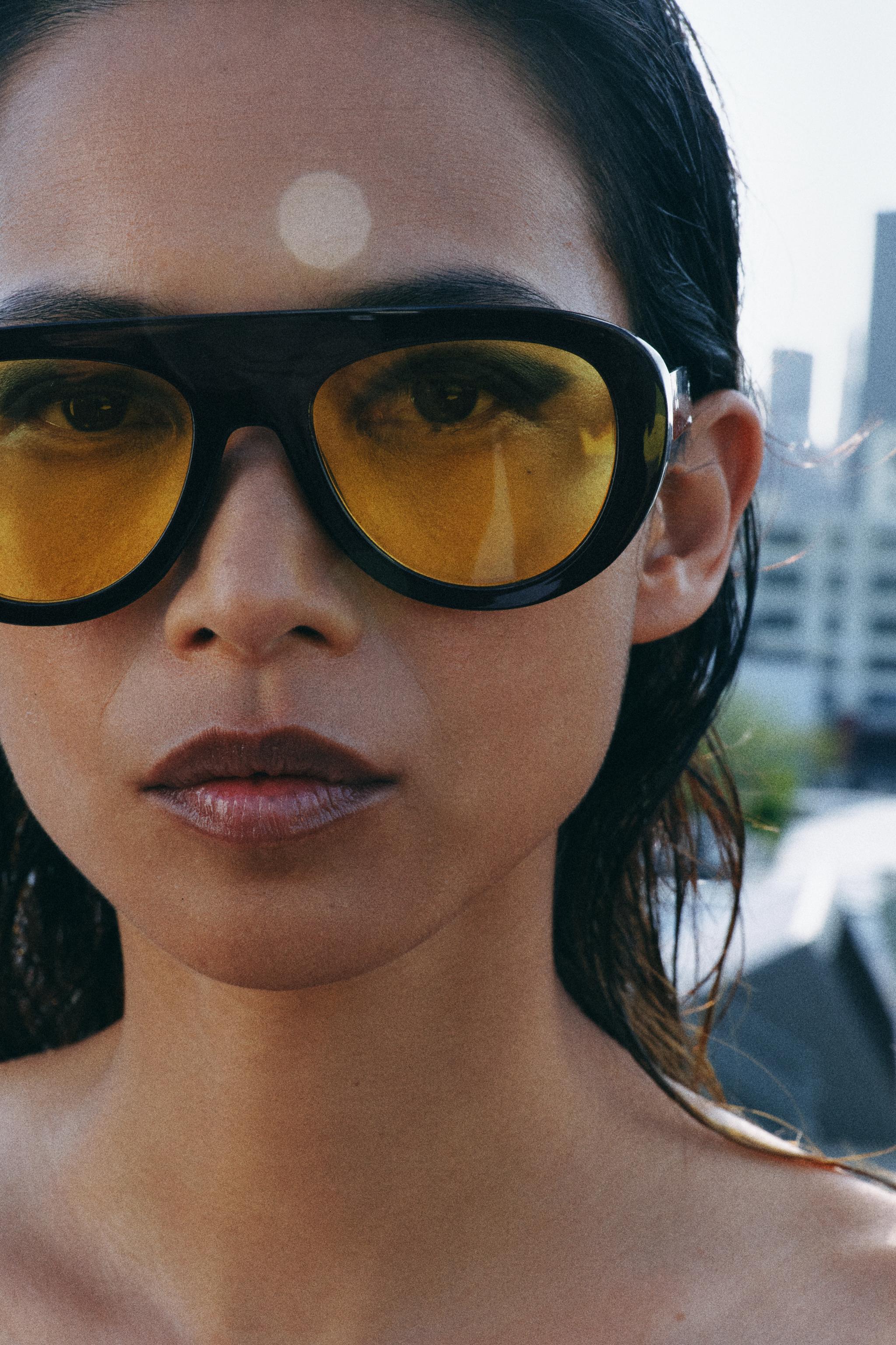MAXI SHIELD SUNGLASSES — Black (alternate view)