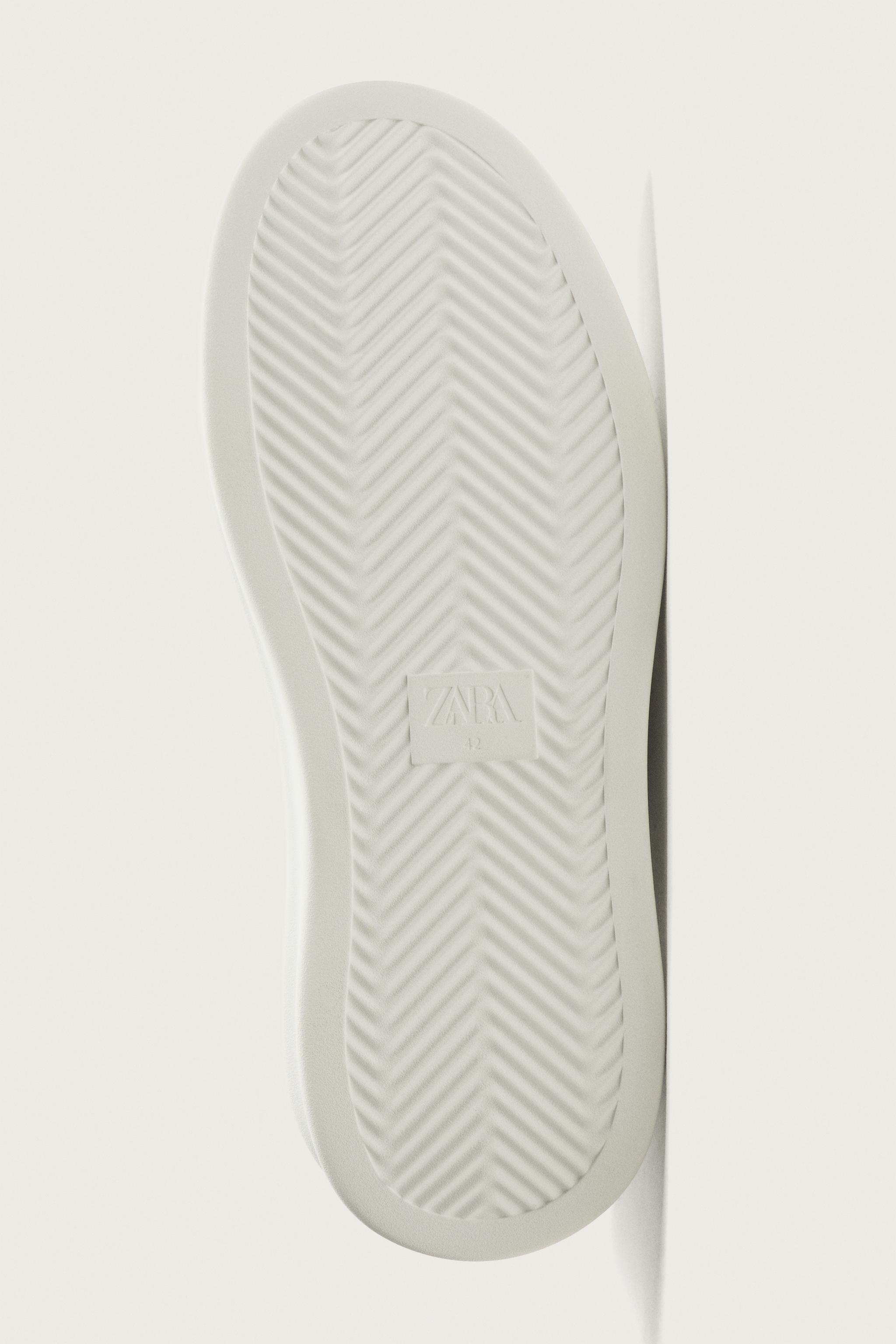 CHUNKY SNEAKERS
