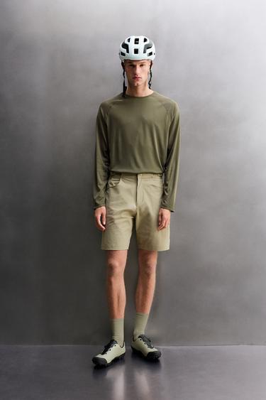 PANTALÓN CORTO GRAVEL - Verde medio de Zara - Imagen 0