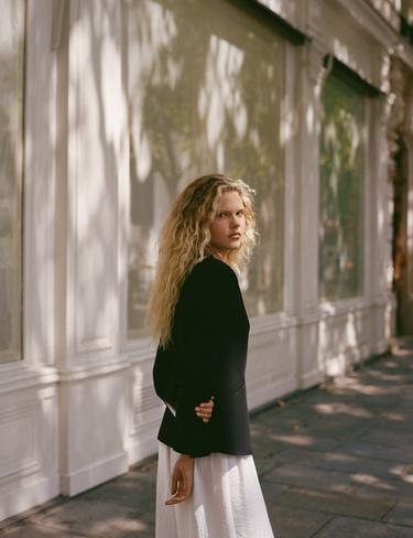 FITTED BLAZER WITH SHOULDER PADS - Black by Zara - Image 4