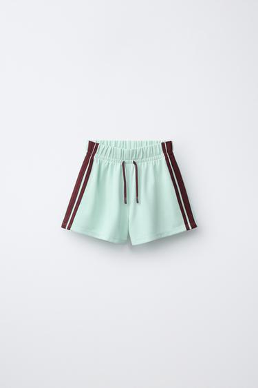 BERMUDA SHORTS WITH CONTRAST SIDE STRIPES - Light green by Zara