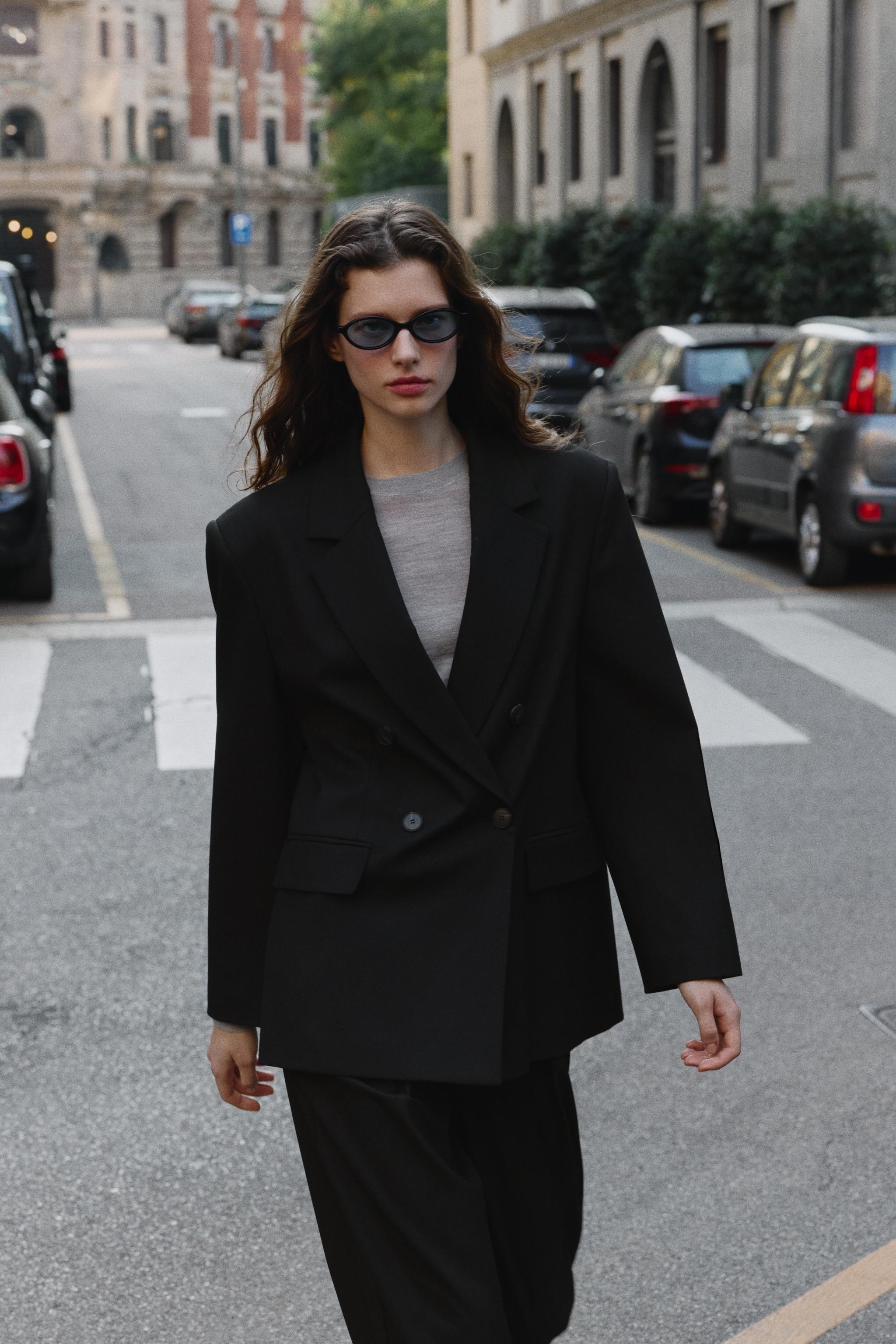 【美品】ZARA ザラ　ブラック ダブルブレスト テーラードジャケット ZARA テーラードダブルブレストブレザー ブラック 黒 テーラード