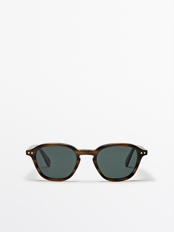 Round sunglasses