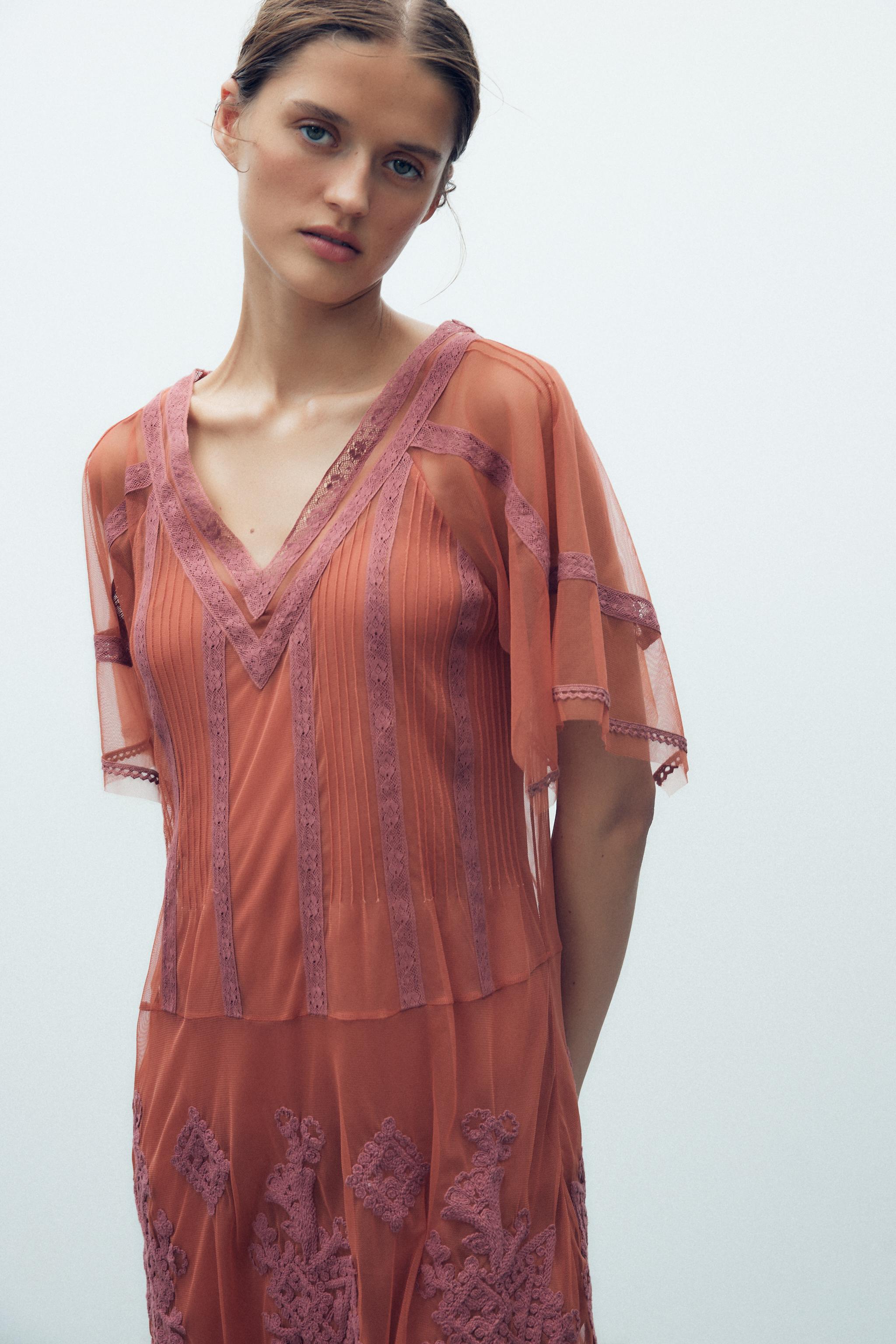 エンブロイダリー チュールワンピース - レディッシュ | ZARA エンブロイダリー チュールワンピース - レディッシュ | ZARA