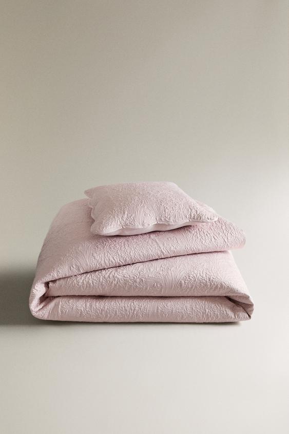 SCALLOPED FLORAL QUILTED BEDSPREAD - Light pink by Zara - Image 0