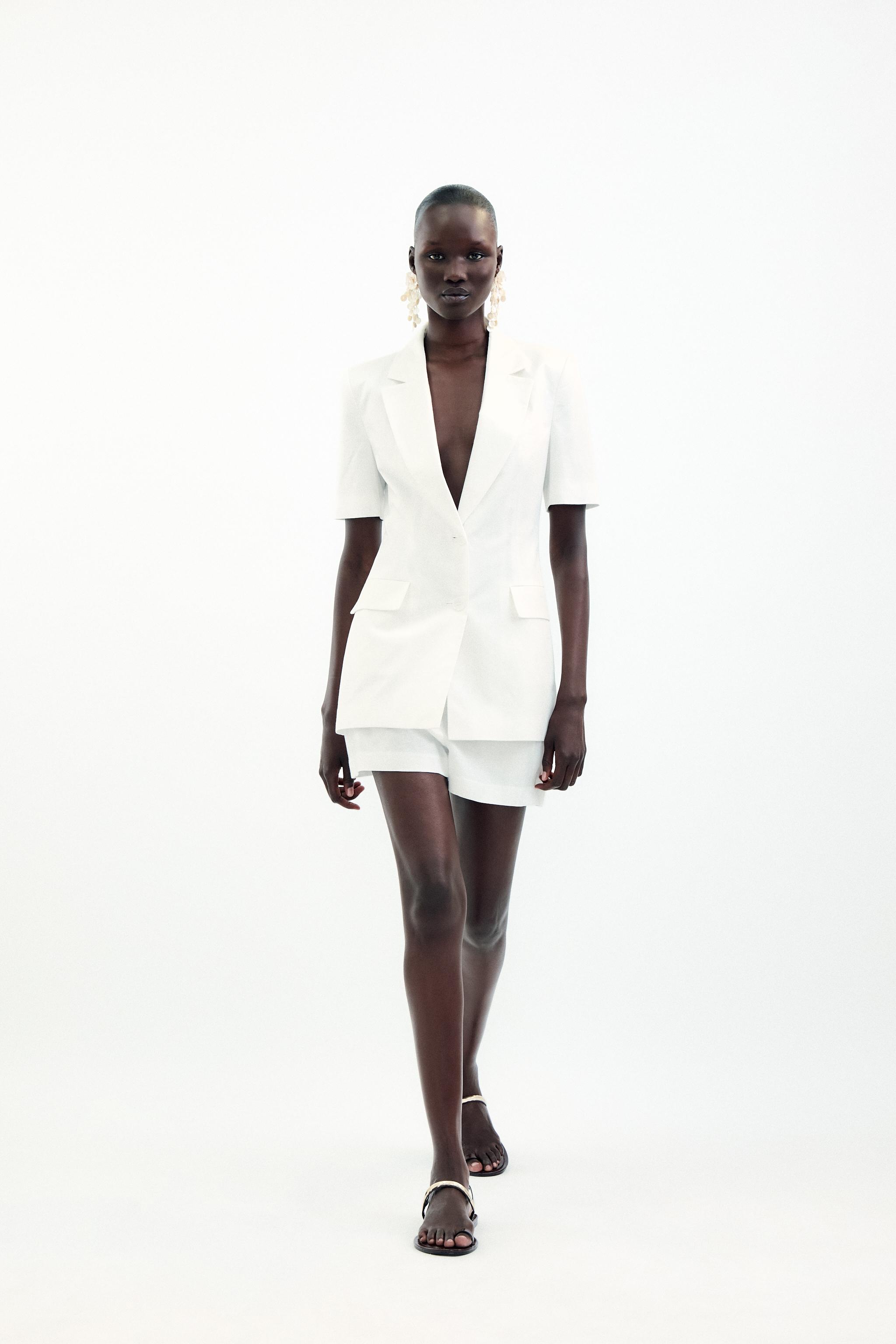 BLAZER ENTALLADA MANGA CORTA CON LINO Blanco roto ZARA Chile