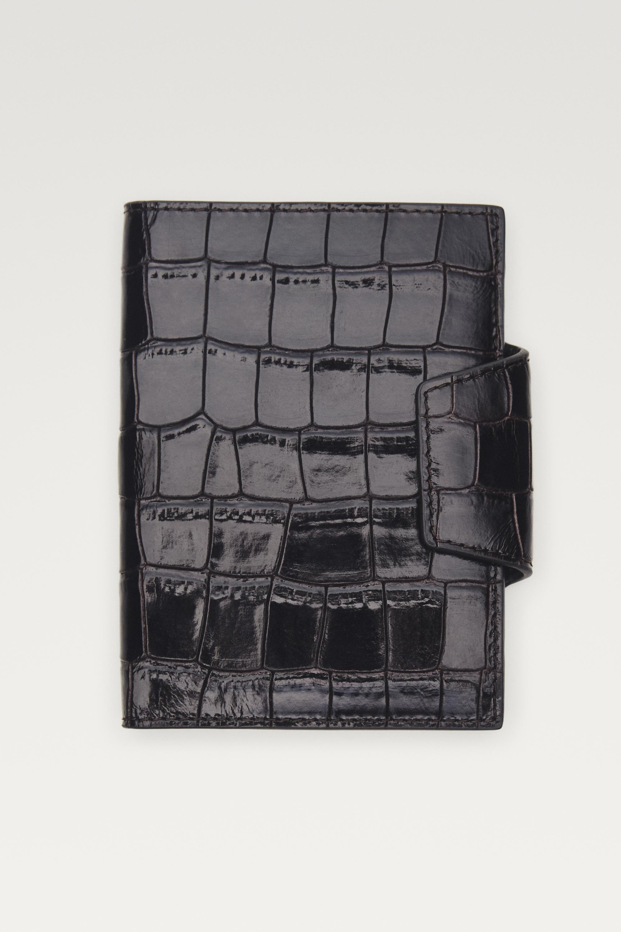 Crocodile-textured leather passport holder — Brown