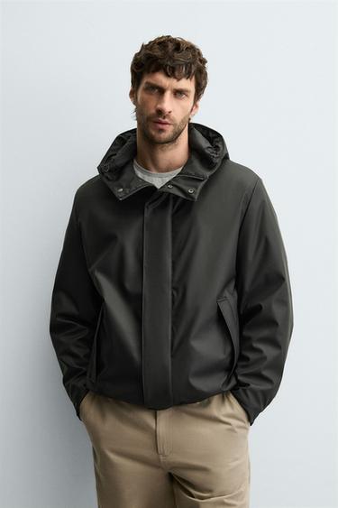 RUBBERISED EFFECT PARKA WITH HOODIE - Black by Zara