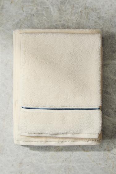 EMBROIDERED TRIM BATH TOWEL - Blue by Zara