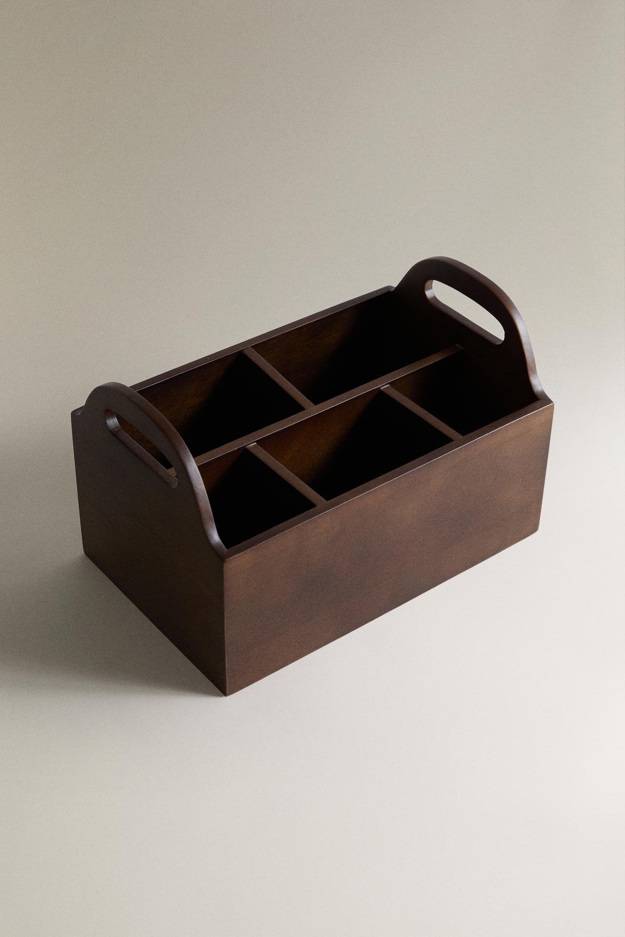 WOODEN STORAGE BOX — Dark brown