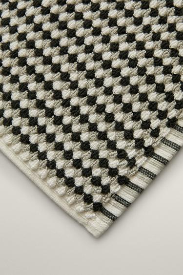 TEXTURED COTTON BATH MAT — Greens 2