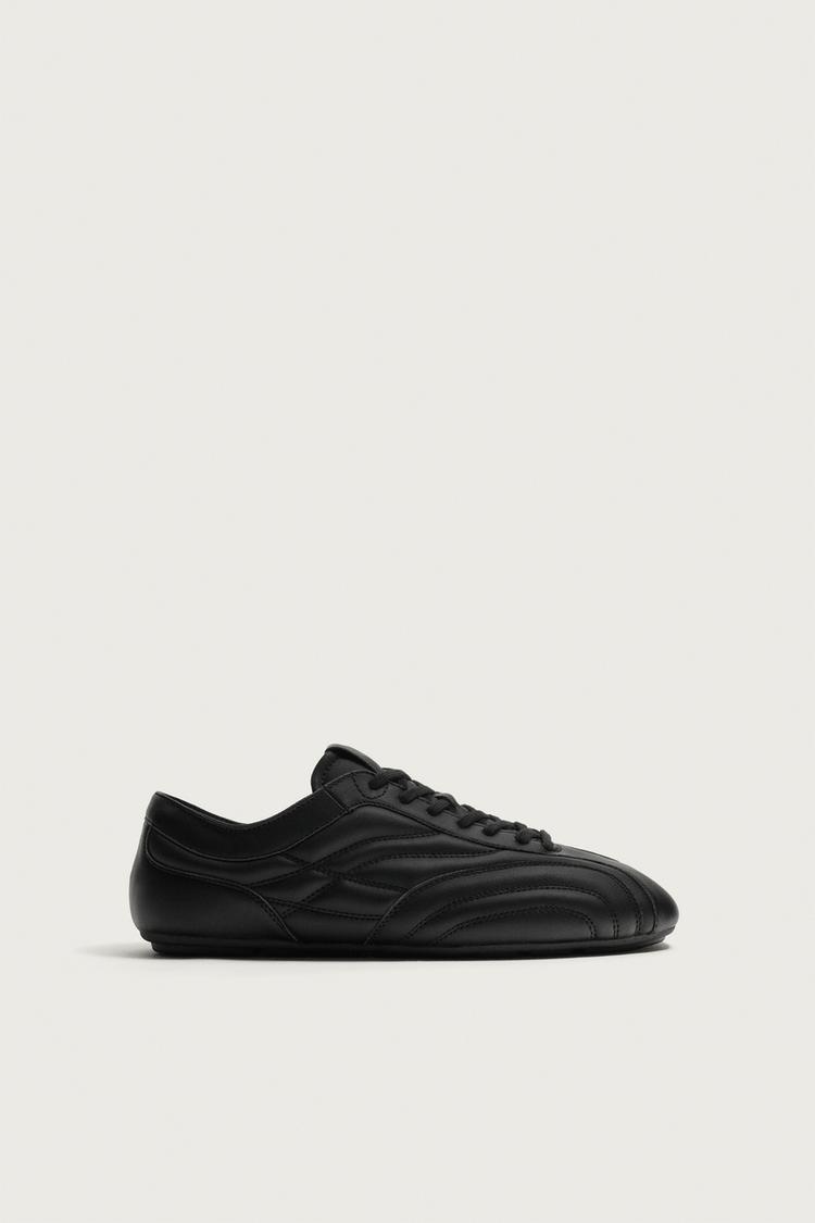TENIS ACOLCHADOS 3