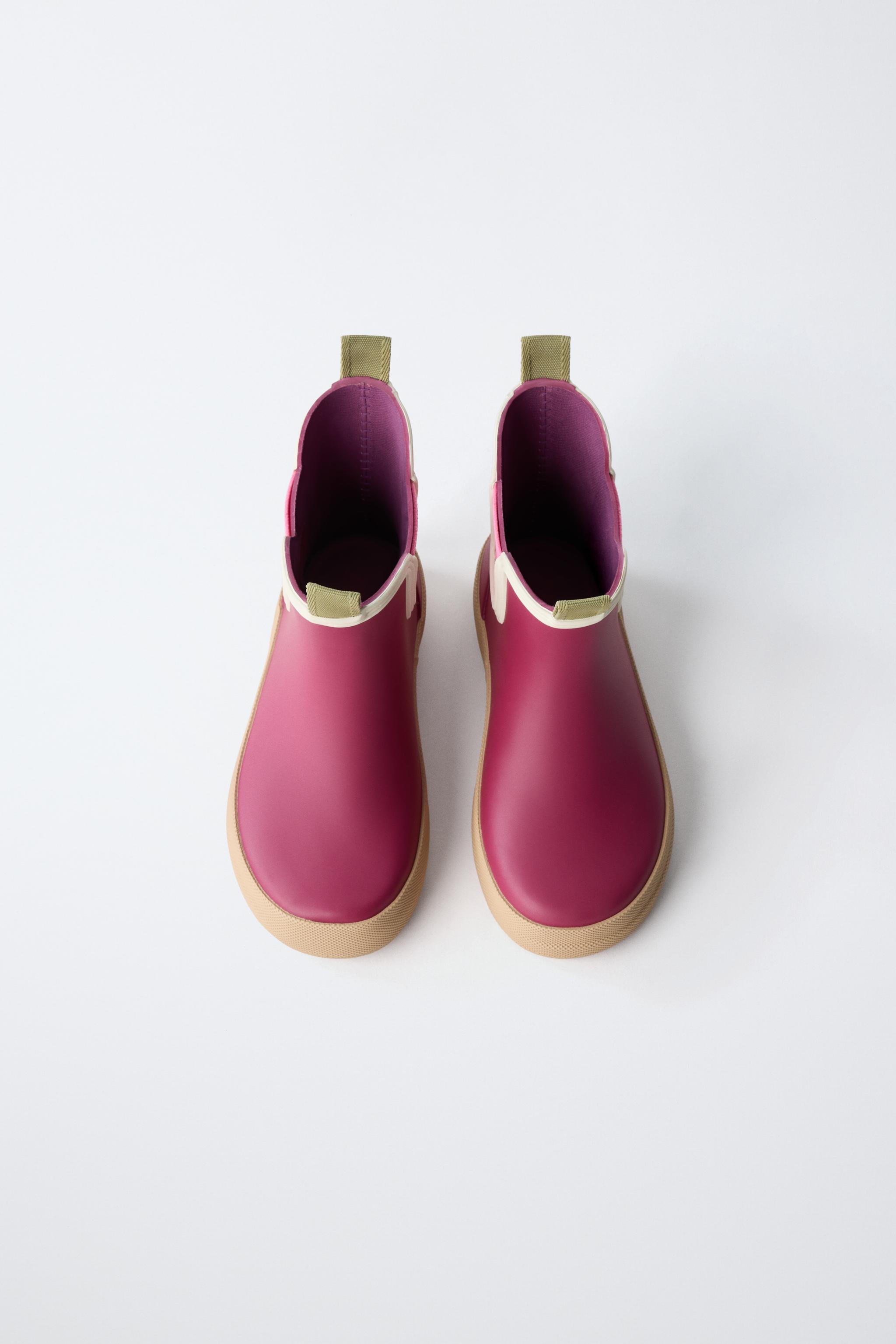 CONTRAST COLOR RAIN BOOTS