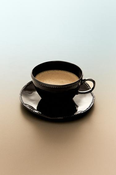 TASSE ET SOUCOUPE À CAFÉ EN GRÈS EN RELIEF - Marron de Zara - Image 5