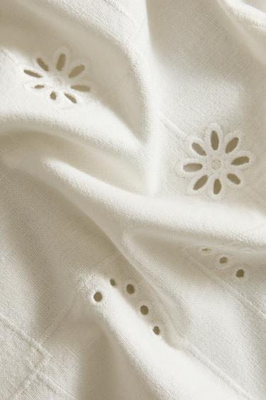 TABLECLOTH WITH CUTWORK EMBROIDERY - White by Zara - Image 3