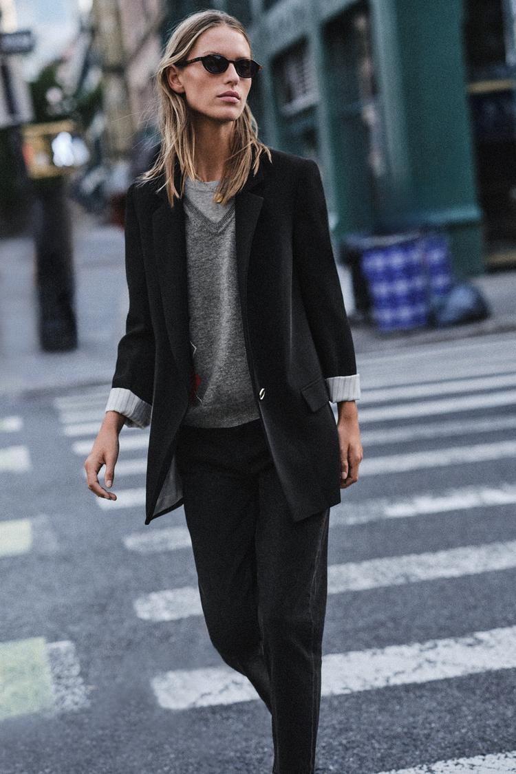 BLAZER WITH SHOULDER PADS AND PRINTED CUFFS