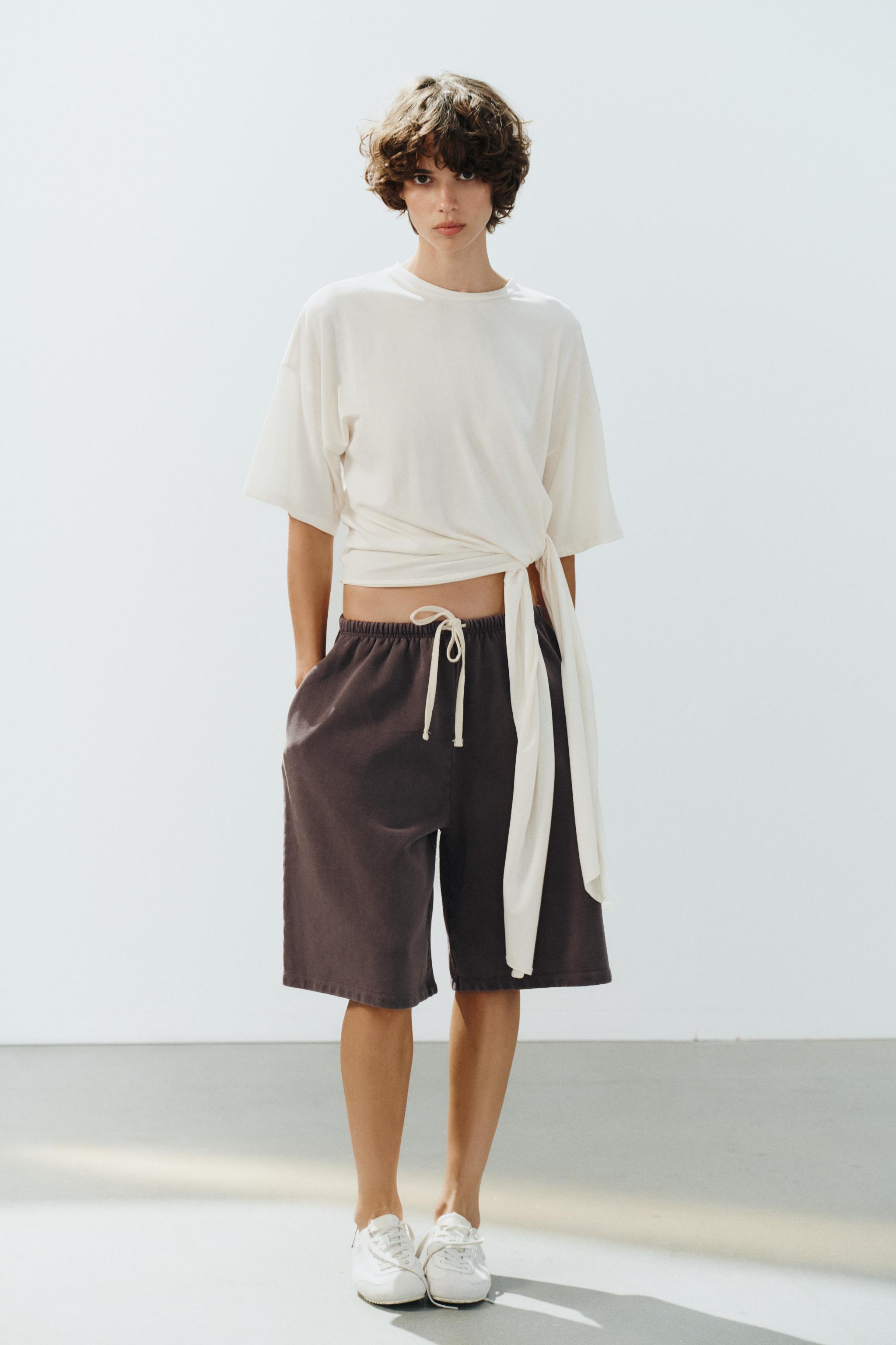 ASYMMETRICAL SLIT T-SHIRT — Light ecru