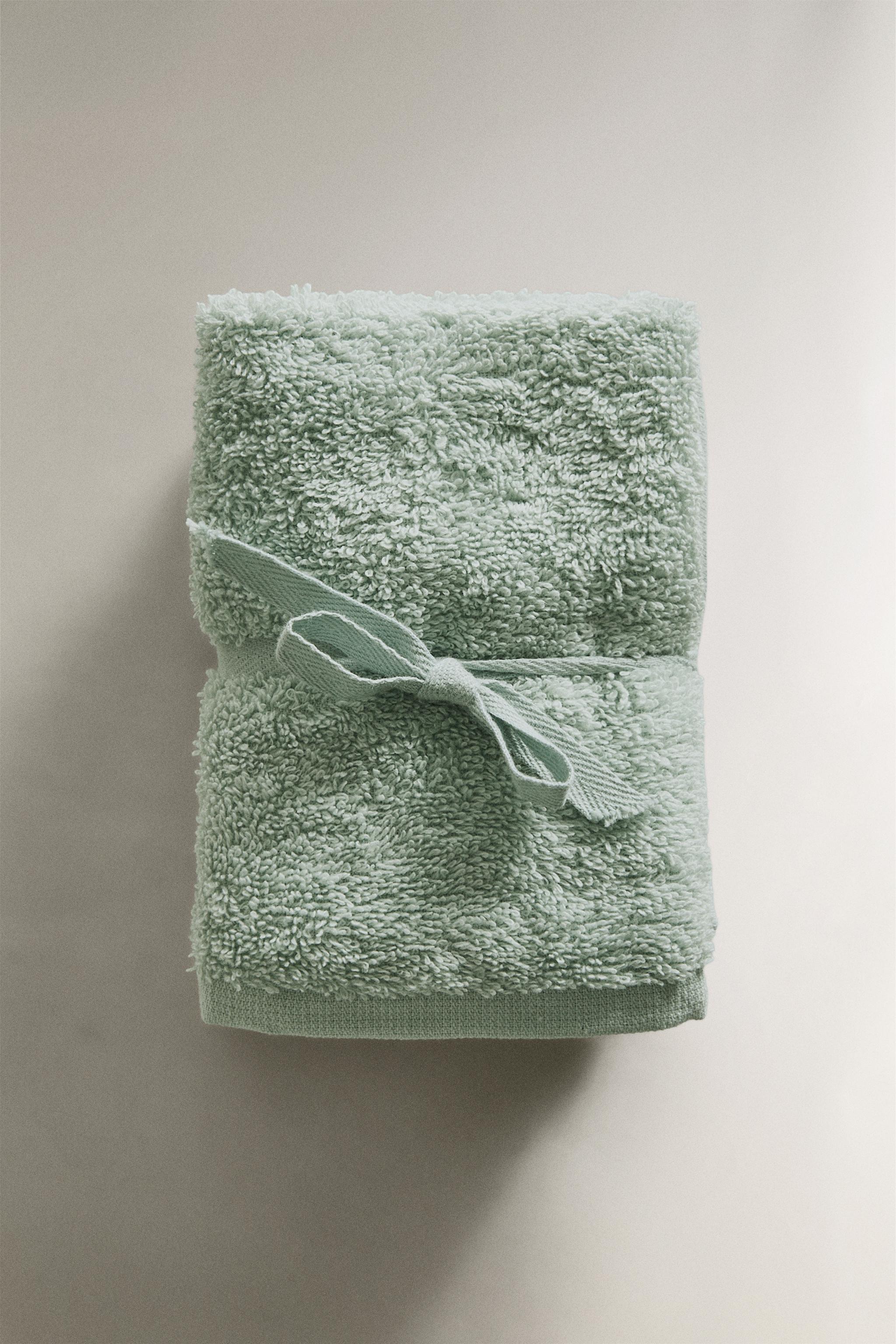 PACK OF COTTON HAND TOWELS (PACK 3)