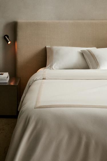 SATEEN DUVET COVER WITH BORDER (300 THREAD COUNT) - Light grey by Zara