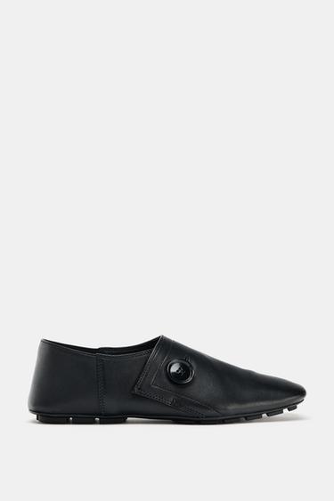 FLAT LEATHER SHOES WITH BUTTON DETAIL - Black by Zara