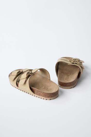 SANDALES À BOUCLES EN CUIR - Marron sable de Zara - Image 4