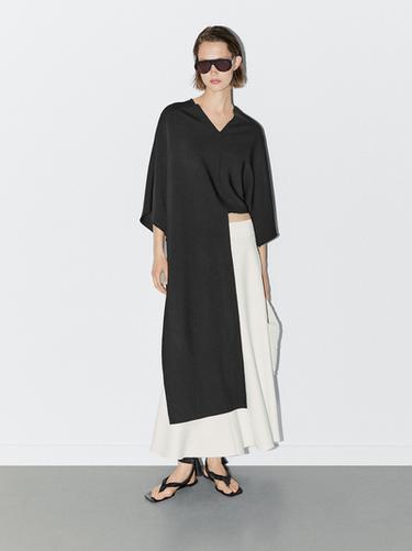 Blusa estilo capa corte asimétrico - STUDIO - Negro de Zara - Imagen 0