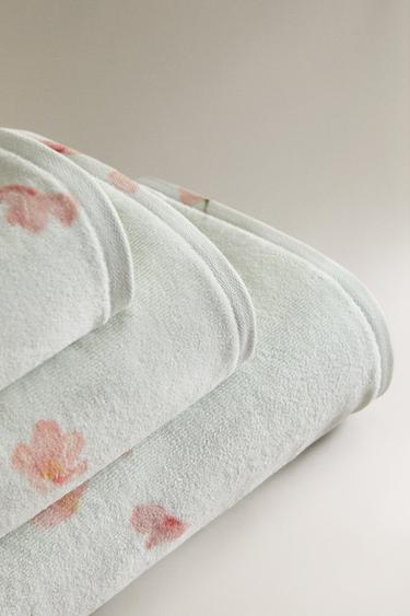 FLORAL VELOUR BATH TOWEL - Multicoloured by Zara - Image 1