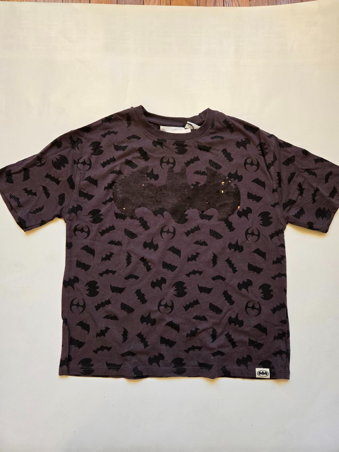 BATMAN © DC COMICS SEQUIN T-SHIRT - Image 6