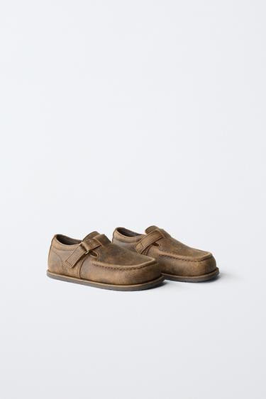 LEATHER BUCKLE SHOE - Brown by Zara