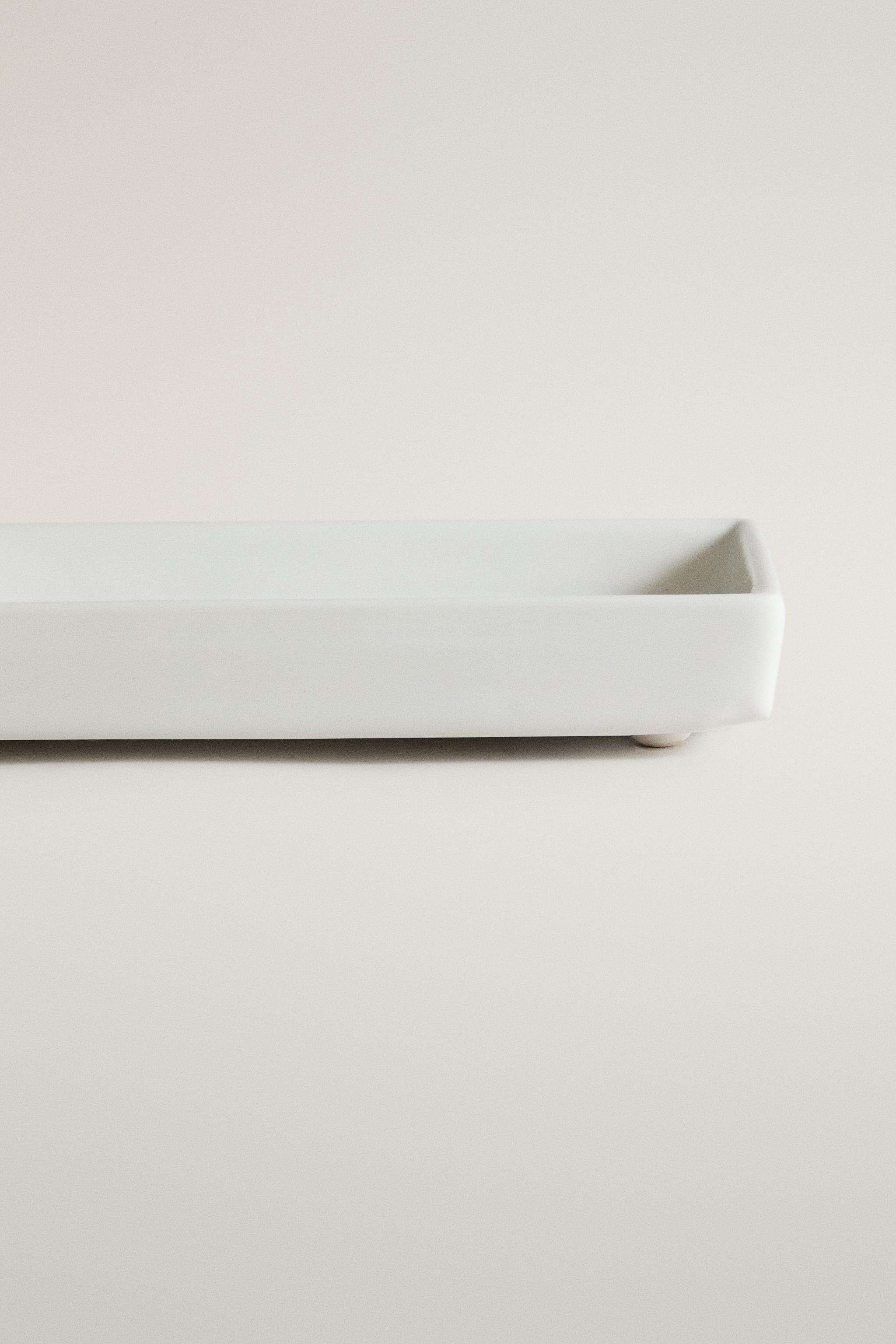 WHITE EARTHENWARE SOAP DISH