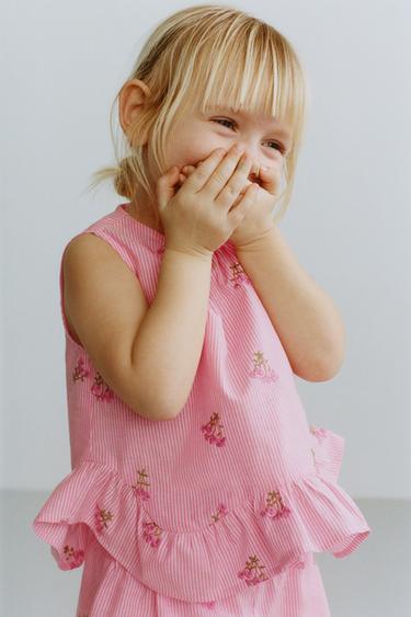 ТОП В ПОЛОСКУ С ЦВЕТОЧНОЙ ВЫШИВКОЙ — РОЗОВЫЙ от Zara