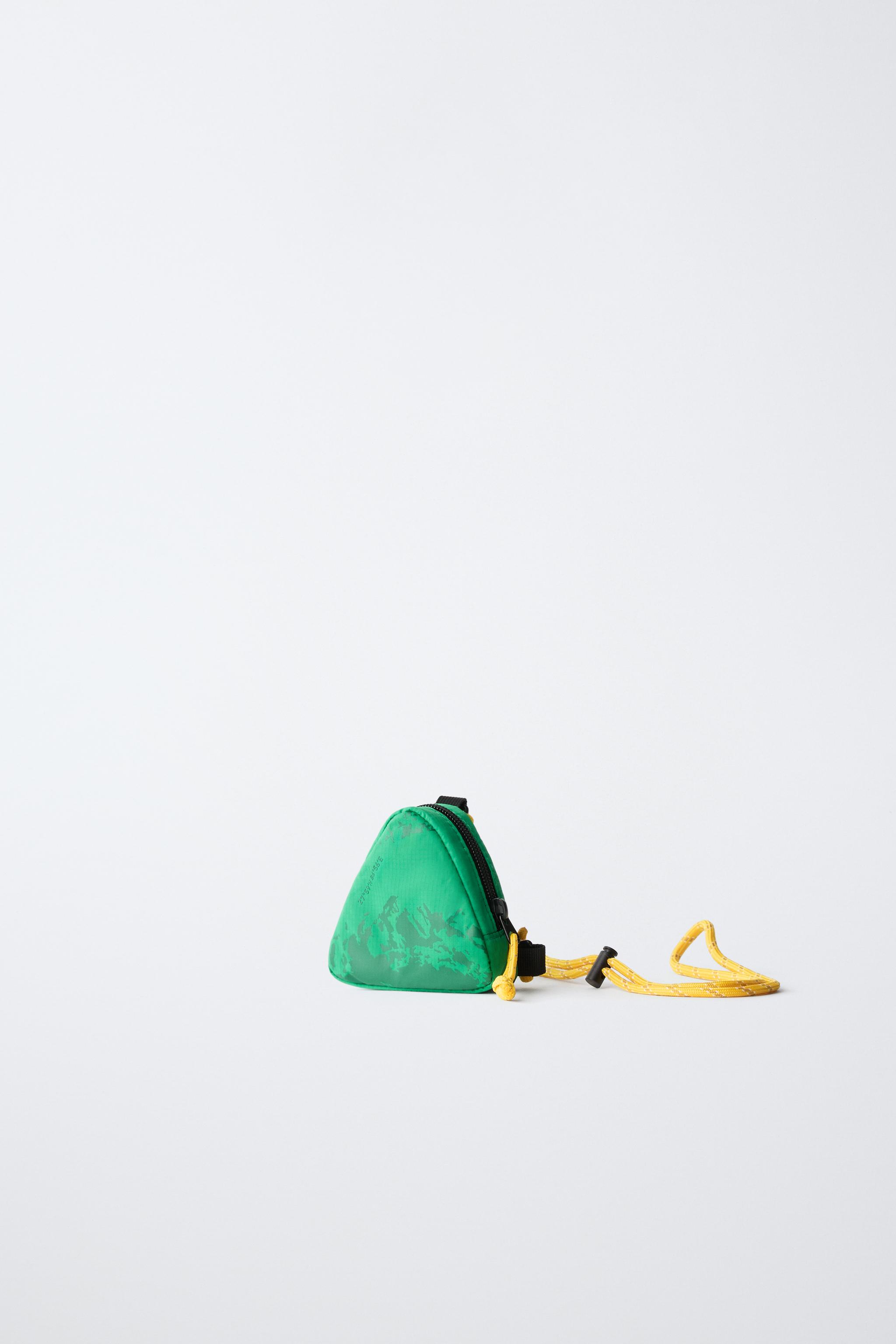 EARPHONE CASE — Green