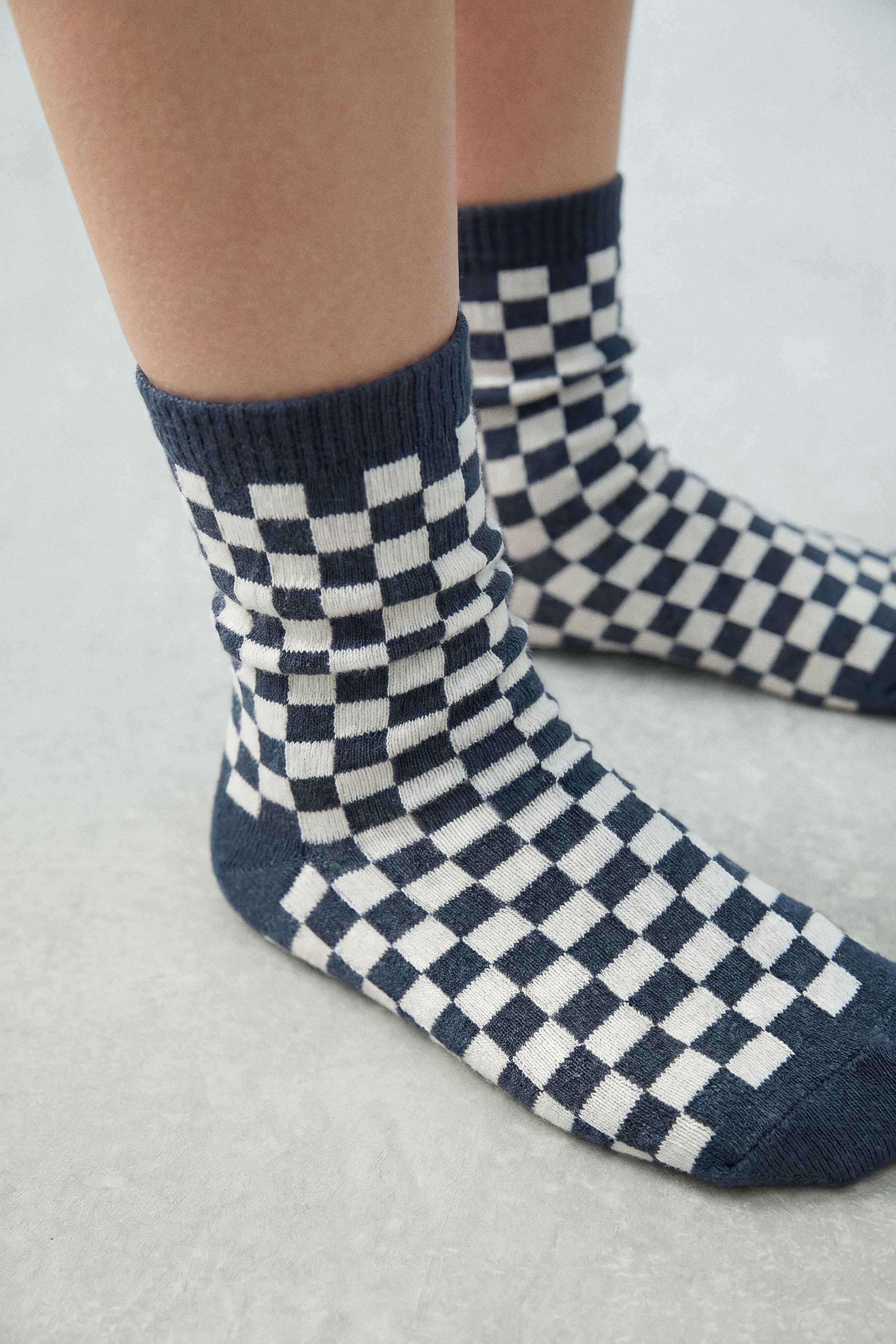THREE-PACK OF CHECKERED LONG SOCKS