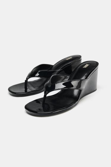 SANDALES COMPENSÉES EFFET VERNI - Noir de Zara - Image 2