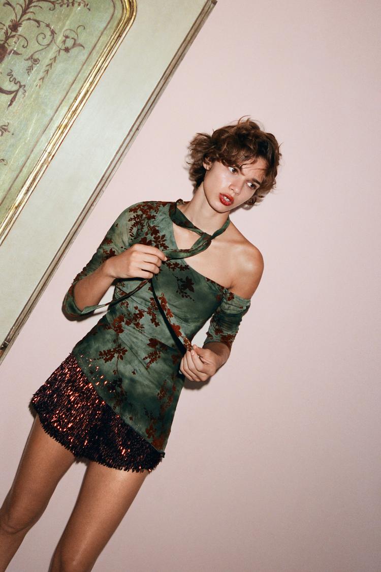 ASYMMETRIC FLOCKED TULLE TOP