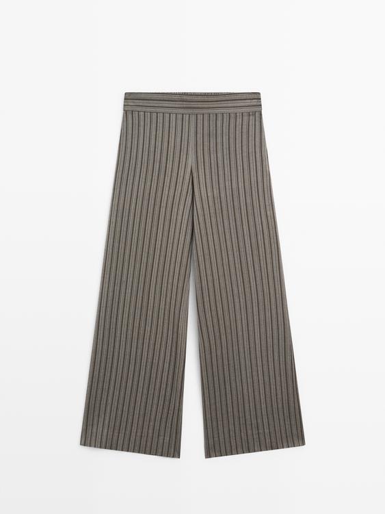 Wide-leg trousers with striped details