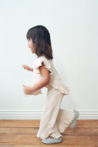 WAFFLE-KNIT GILET - Ecru by Zara