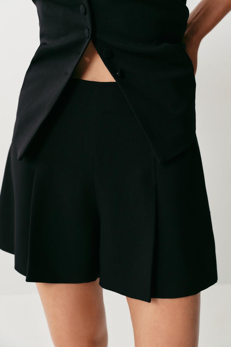 DARTED SHORTS