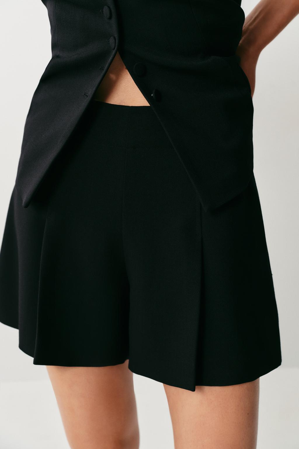 DARTED SHORTS