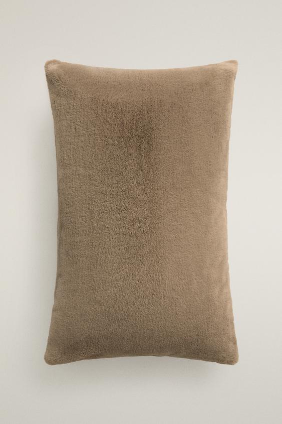 Zara SOLID SHORT FUR THROW PILLOW COVER - Sand - Image 0